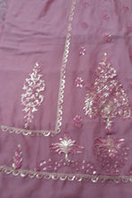 Load image into Gallery viewer, Charizma Front & Sleeves