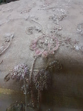 Load image into Gallery viewer, Mariab Duppta Fabric