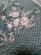 Load image into Gallery viewer, Serene Front