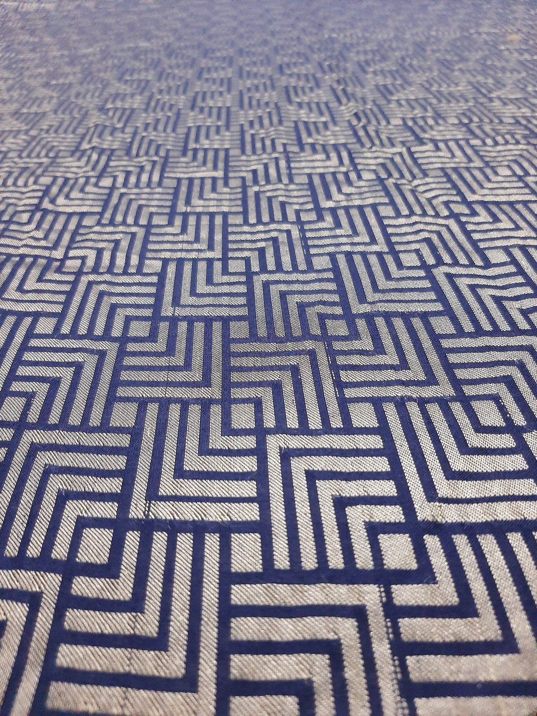 Mariab Fabric Jacquard Lawn