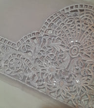 Load image into Gallery viewer, Mariab Patch Set Pearl &amp; Cut Work
