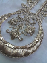 Load image into Gallery viewer, Mariab Neckline
