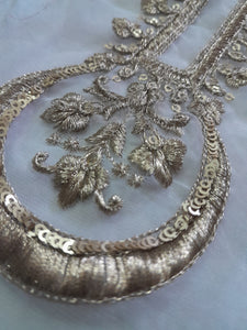 Mariab Neckline