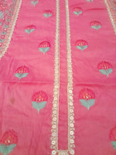 Load image into Gallery viewer, Mariab Neckline
