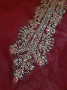 Mariab Neckline