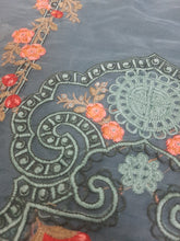 Load image into Gallery viewer, Mariab Centre Panel / Neckline
