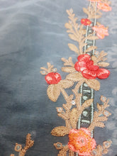 Load image into Gallery viewer, Mariab Centre Panel / Neckline
