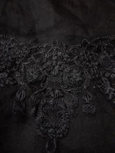 Load image into Gallery viewer, Mariab Neckline
