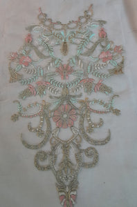 Republic Neckline