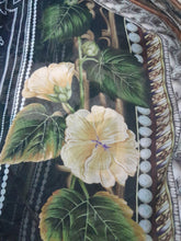 Load image into Gallery viewer, Mariab Duppta Silk
