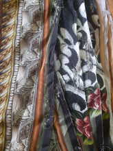 Load image into Gallery viewer, Mariab Duppta Silk

