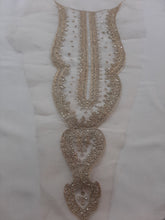 Load image into Gallery viewer, Mariab Neckline and Patches Set
