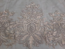 Load image into Gallery viewer, Mariab Patch Cut Work Style
