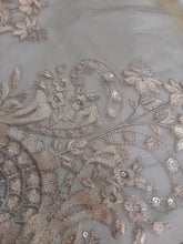Load image into Gallery viewer, Mariab Patch Cut Work Style
