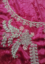 Load image into Gallery viewer, Mariab Panel or Neckline Velvet
