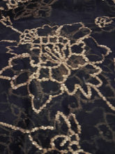 Load image into Gallery viewer, Mariab Duppta Fabric
