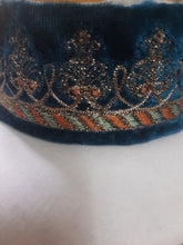 Load image into Gallery viewer, Mariab Patch Velvet
