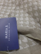 Load image into Gallery viewer, Mariab Shawl wool Ready to wear
