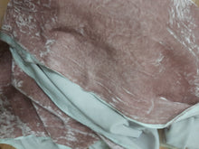Load image into Gallery viewer, Mariab Fabric Plain Velvet

