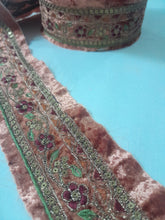 Load image into Gallery viewer, Mariab Patch Velvet
