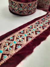 Load image into Gallery viewer, Mariab Patch Velvet
