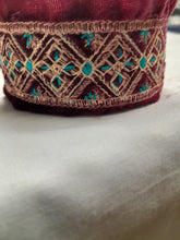 Load image into Gallery viewer, Mariab Patch Velvet
