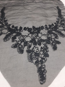 Mariab Neckline