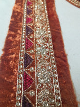 Load image into Gallery viewer, Mariab Patch Velvet
