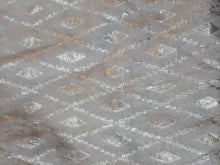 Load image into Gallery viewer, Branded Fabric Jacquard Banarsi
