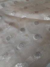 Load image into Gallery viewer, Mariab Duppta Fabric Lurex
