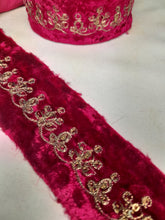 Load image into Gallery viewer, Mariab Patch Velvet
