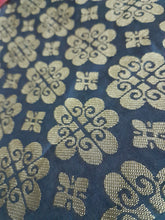 Load image into Gallery viewer, Mariab Fabric Jacquard Lawn
