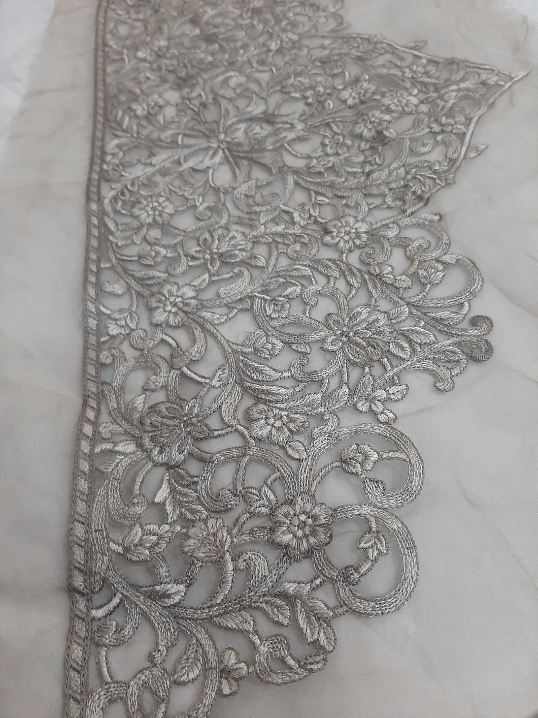Mariab Patch Cutwork Style