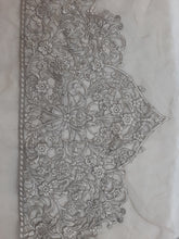 Load image into Gallery viewer, Mariab Patch Cutwork Style
