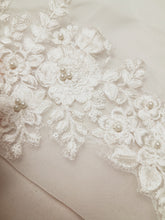 Load image into Gallery viewer, Mariab Patch Pearl Embellished
