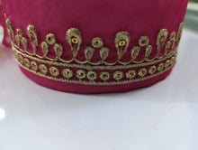 Load image into Gallery viewer, Mariab Patch / Neckline
