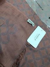 Load image into Gallery viewer, Mariab Shawl Ready to wear Woven
