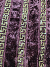 Load image into Gallery viewer, Mariab Patch Set velvet shawl
