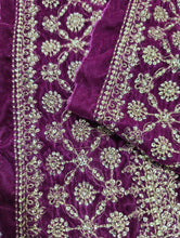Load image into Gallery viewer, Mariab Patch Velvet
