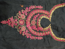 Load image into Gallery viewer, Mariab Neckline hyderabadi
