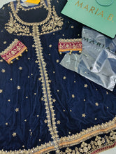 Load image into Gallery viewer, Mariab 2-Piece Velvet Ready to wear
