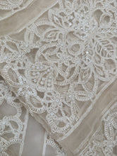 Load image into Gallery viewer, Mariab Patch Cut work style
