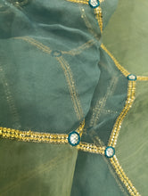Load image into Gallery viewer, Mariab Duppta Chatta Patti Ready to wear
