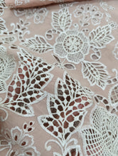 Load image into Gallery viewer, Mariab Shirt Luxe Qureshia style
