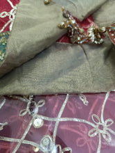 Load image into Gallery viewer, Mariab Duppta Ready to wear

