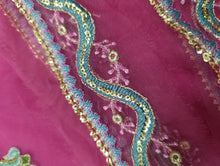 Load image into Gallery viewer, Republic Neckline &amp; Patch Set
