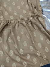 Load image into Gallery viewer, Mariab Trouser Gharara  kids / Ready To Wear
