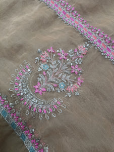 Mariab Neckline Sleeves & Daman Patches Set