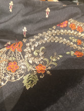 Load image into Gallery viewer, Mariab Saree Ready to Wear Banarsi Style
