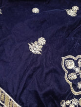 Load image into Gallery viewer, Sohaye by Dinners Shawl Velvet Ready to wear

